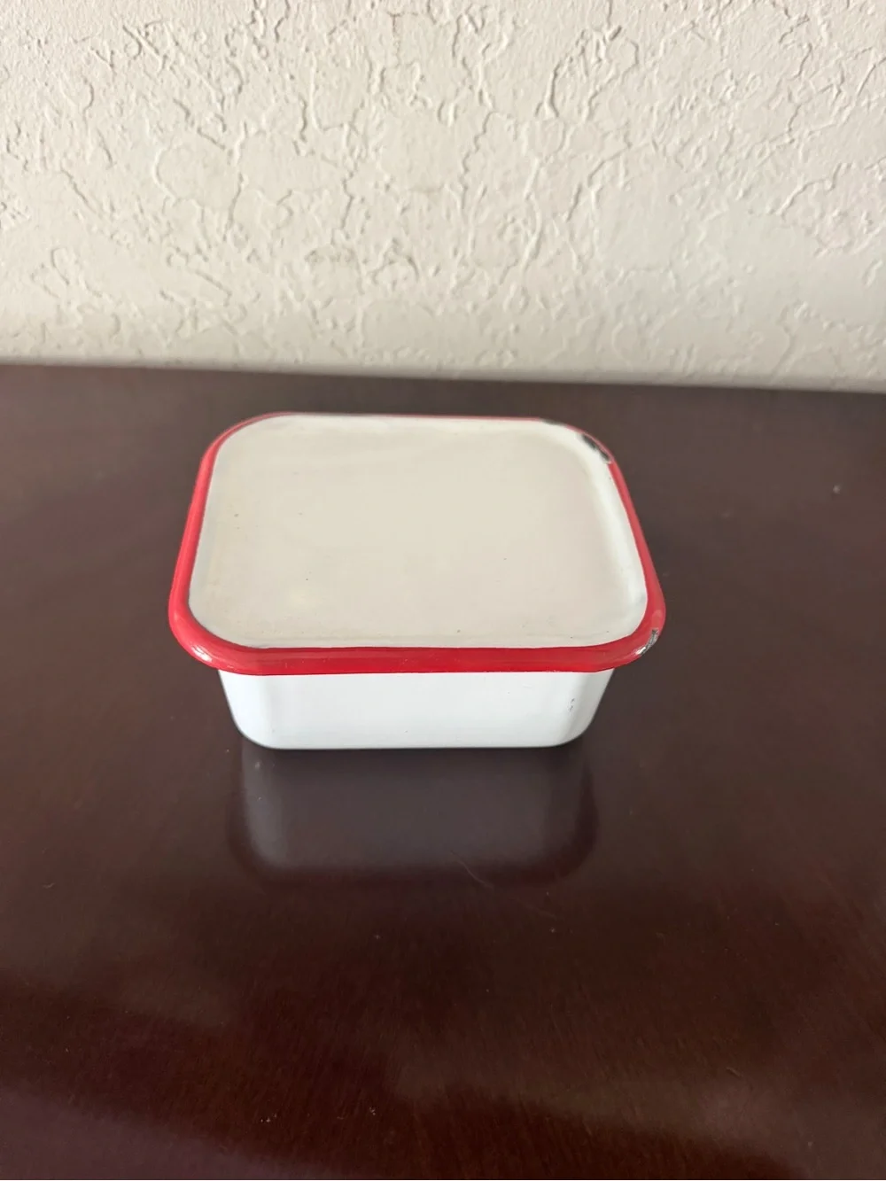 Vintage 1930s 40s Enamelware Refrigerator Box Lid White Red Trim 5”